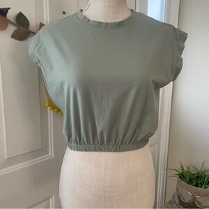 Cozy Cropped Boxy Sleeveless Top Tank Women's Green Pastel (Size M)